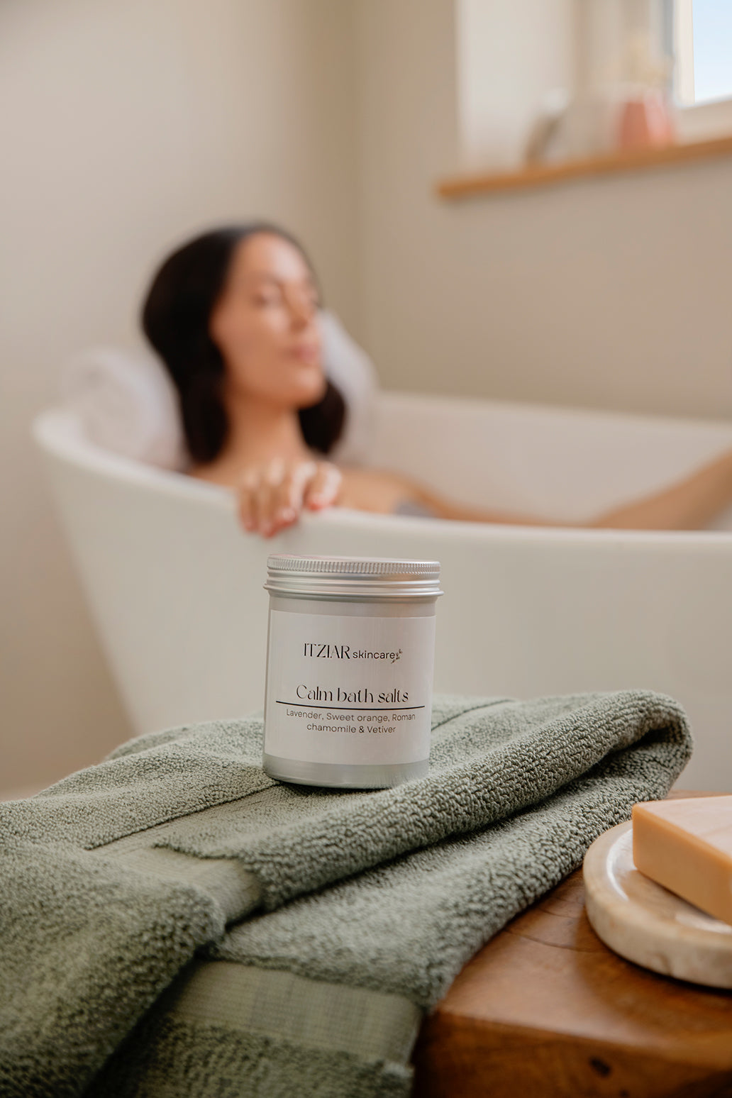 Calm bath salts